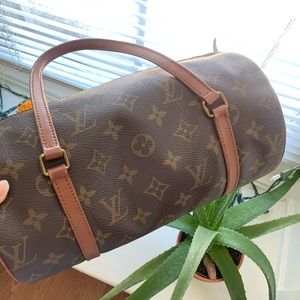 Authentic LV Vintage Papillon 26